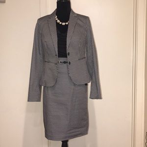 NWT ✨ Worthington skirt & blazer suit set